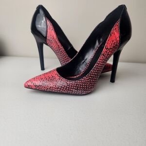 Guess Felisity Women’s Leather Red Black Heels/Stiletto 7.5